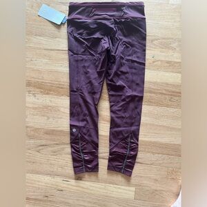 NWT Lululemon Pace Queen Tight Size 8